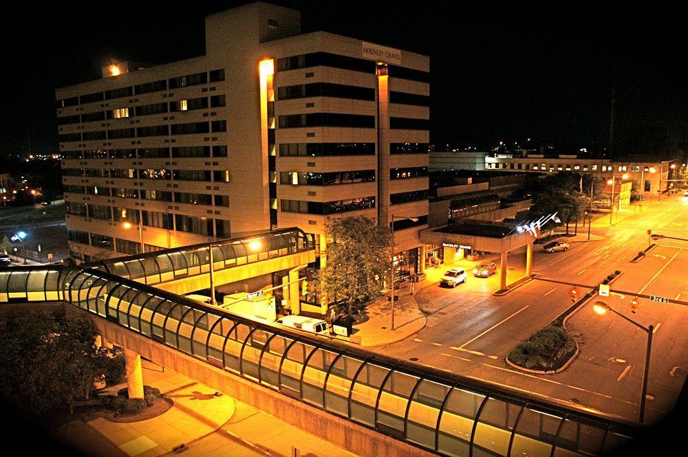 Doubletree By Hilton Canton Downtown Hotel Exterior photo